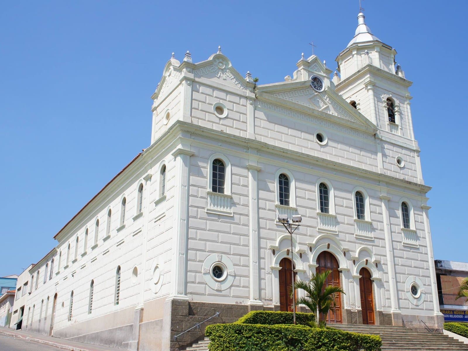 Fachada da Basílica Menor Nossa Senhora da Piedade